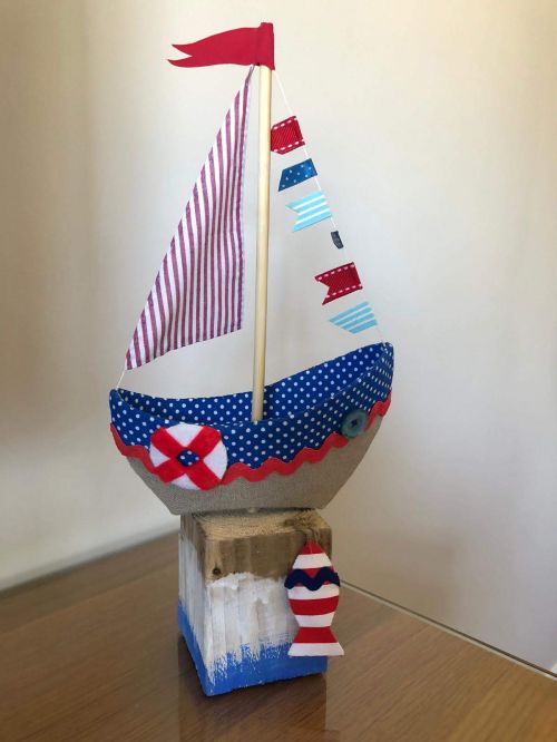 A boat! A boat!