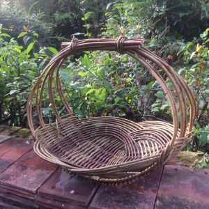 A woven basket! A woven basket!